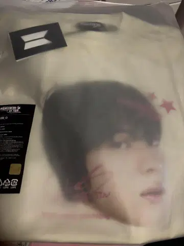 RUNSEOKJIN 얼굴 티셔츠 S 사이즈
