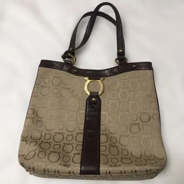 Lulu Guinness 로고 프린트 숄더백