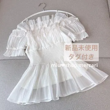 snidel 스나이델 오프숄 프릴 블라우스 IVR