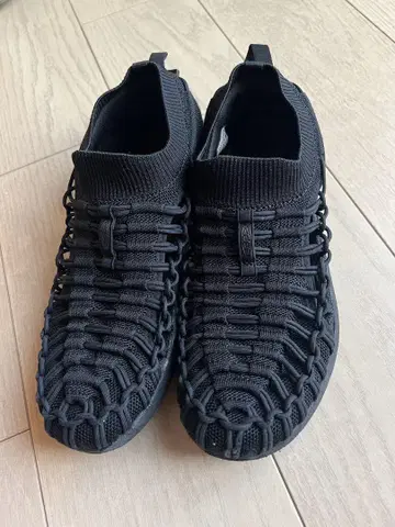 KEEN 블랙 스포츠 샌들 25.5cm