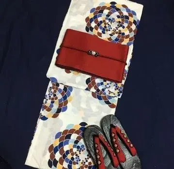 모던 국화 꽃무늬 유카타