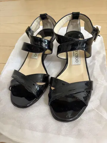 JIMMY CHOO 웨지솔 에나멜 샌들