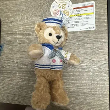 더피 20주년 인형 배지