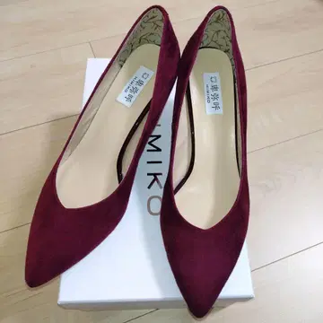 히미코 스틸레토 펌프스 23.5cm