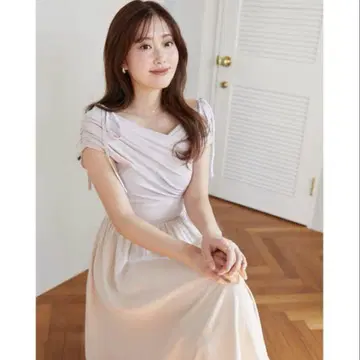 herlipto forher Gathered Bicolor Dress