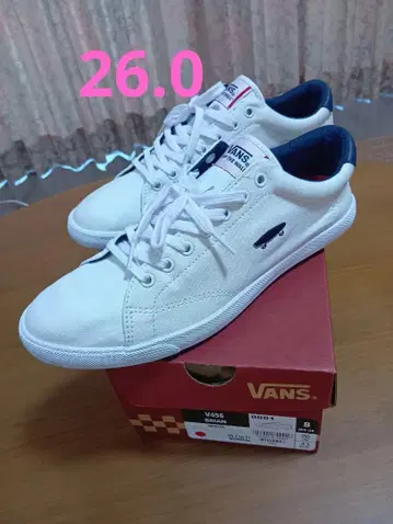 VANS 화이트 스니커즈