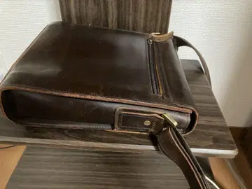 Ariga 다크 브라운 가죽 숄더백, 할인 협상 가능한 한 응합니다
