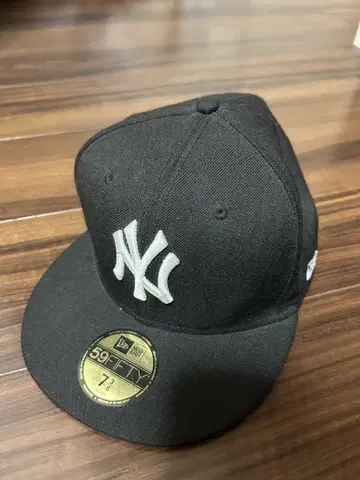 NEWERA 캡