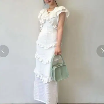 Lily Brown 스트레치 레이스 원피스