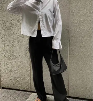 Deuxieme classe Cropped Shits