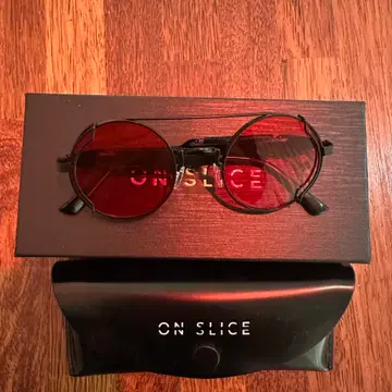 Mecha Owl Sunglasses 온슬라이스 Mecha Owl Redblack 선글라스 Mecha Owl Sunglasses 온슬라이스 Mecha Owl Redblack 선글라스