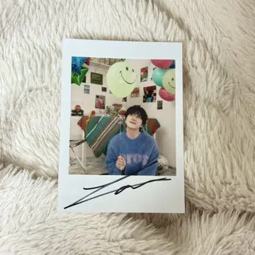 Pentagon 지노 폴라로이드