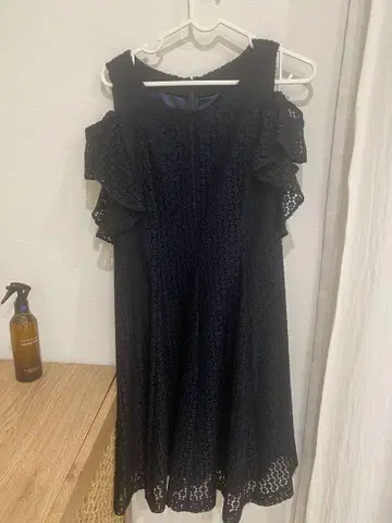 네이비 프릴 소매 원피스