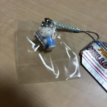 헬로키티 알루미늄 버전 스트랩