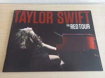 Taylor Swift The Red Tour 팜플렛