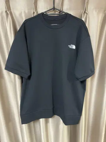 The North Face 블랙 티셔츠 NT12485R
