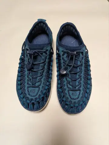 KEEN 다크 블루 스니커즈 샌들