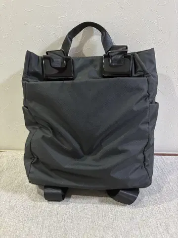 이에 파피요네 수지 파츠 백팩