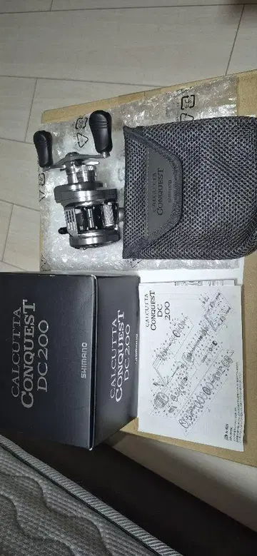 새상품급! SHIMANO CALCUTTA CONQUEST DC200