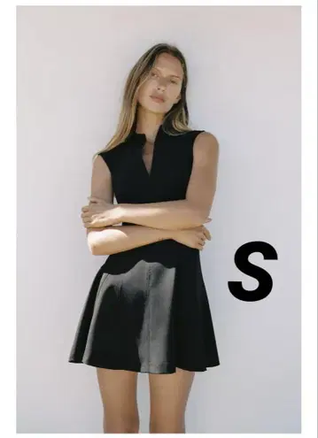 ZARA 슬리브리스 크레이프 미니 원피스 S 사이즈 블랙
