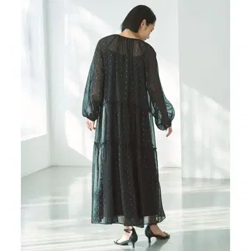 UNFILO 라메 링클 쉬폰 원피스