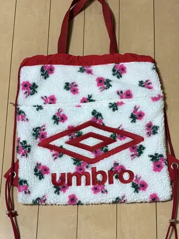 UMBRO x Casselini 페이크 보아 냅색