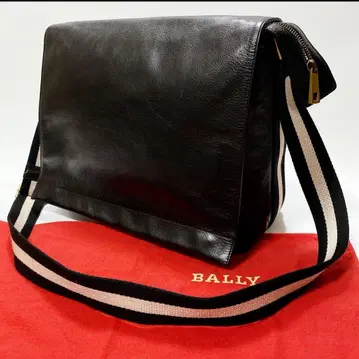 극미품 BALLY 발리 숄더백 가죽 블랙