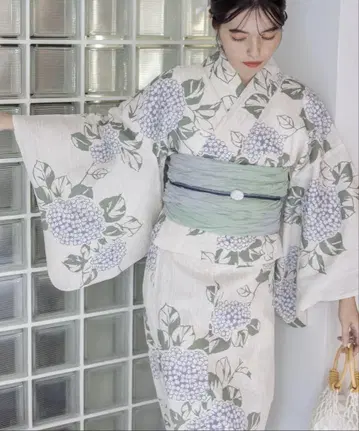 유카타관 그레이스 꽃무늬 유카타 오비 일본 나막신 세트