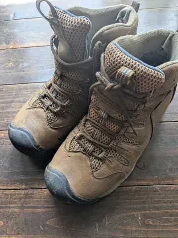 KEEN BRYCE MID WP 트레킹 슈즈 사이즈 27.5cm