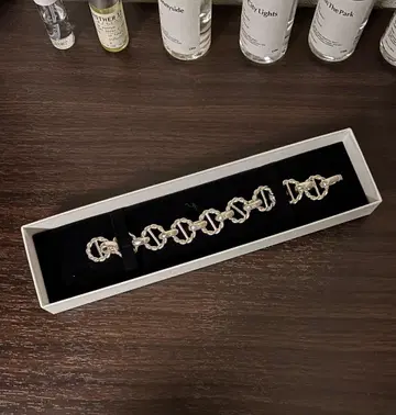 Llife BOTTON BRACELET