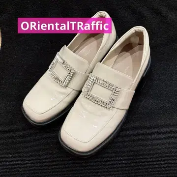 ORiental TRaffic 스퀘어 비쥬 버클 신발 베이지