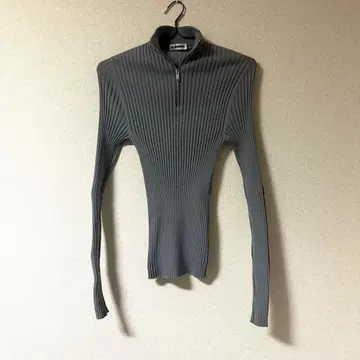 JIL SANDER 하프 지퍼 플리츠 니트