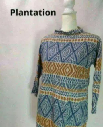 올 패턴 상의 컷 앤 소운 상의 Plantation