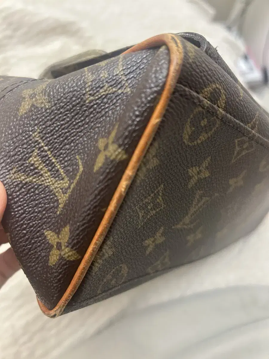 Product Details - 3