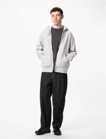 [새상품급] 유니클로 UNIQLO 와이드 테이퍼드 청바지 09 블랙 L