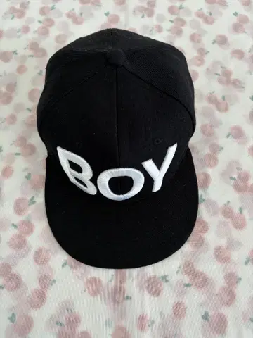 BOY 자수 블랙 야구 모자