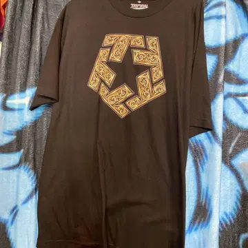 TRIBAL 로고 블랙 티셔츠 L 사이즈