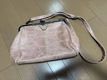 거의 새상품 가마구치 핑크 숄더백