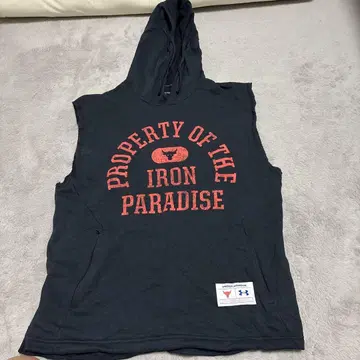 Under Armour IRON PARADISE 후드 부착 탱크탑