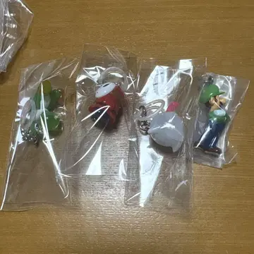 메지루시 액세서리 슈퍼 마리오 4점 묶음 판매
