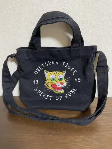 미품 오니츠카타이거 토트백 MEDIUM CANVAS BAG