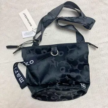 marimekko 꽃무늬 메신저 백 블랙