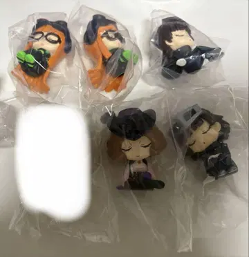 어깨 쿵 Fig. 페르소나5 더 로열 vol.2 퀸, 내비, 느와르