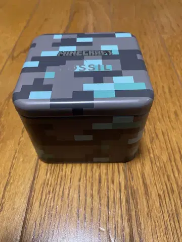 FOSSIL Minecraft Edition 콜라보 손목시계