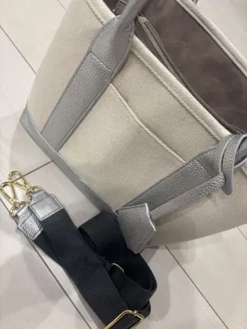 카슈카슈 언빌리온 토트백