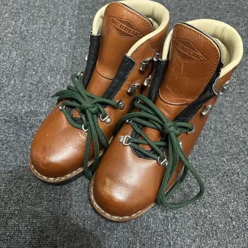 새상품급 MERRELL 머렐 윌더니스 마운틴 부츠 이탈리아제 24