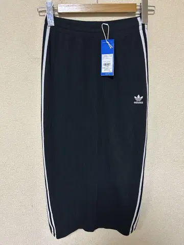 새상품 아디다스 오리지널 adidas 여성용 타이트 스커트