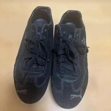 Puma 블랙 스웨이드 스니커즈