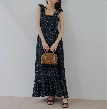 chico 프릴 디자인 베어 원피스