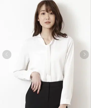 내추럴 뷰티 베이직 화이트 블라우스 셔츠 보타이